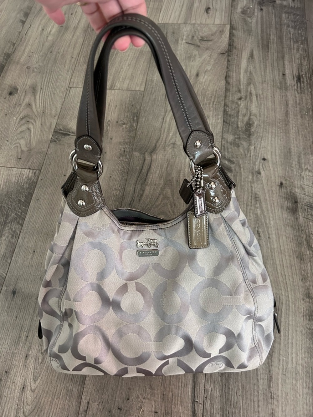 Coach Madison Op Art Hobo Shoulder Bag Silver Purple Lining - Picture 2 of 16